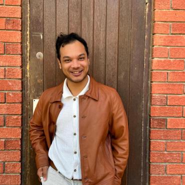 Profile picture for user Mikhael Adams